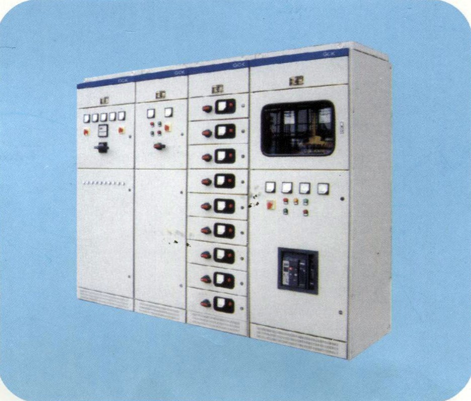 KYN28A-12、2000-31.5戶內(nèi)金屬鎧裝抽開式開關設備2